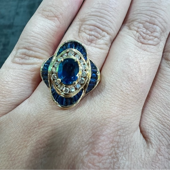 14k Yellow Gold Diamond & Sapphire Ring - Picture 10 of 10